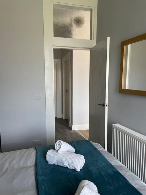 5 Minutes From Loch Lomond - Newly Renovated Ground Floor 1-Bed Flat Apartment Bonhill Exterior foto