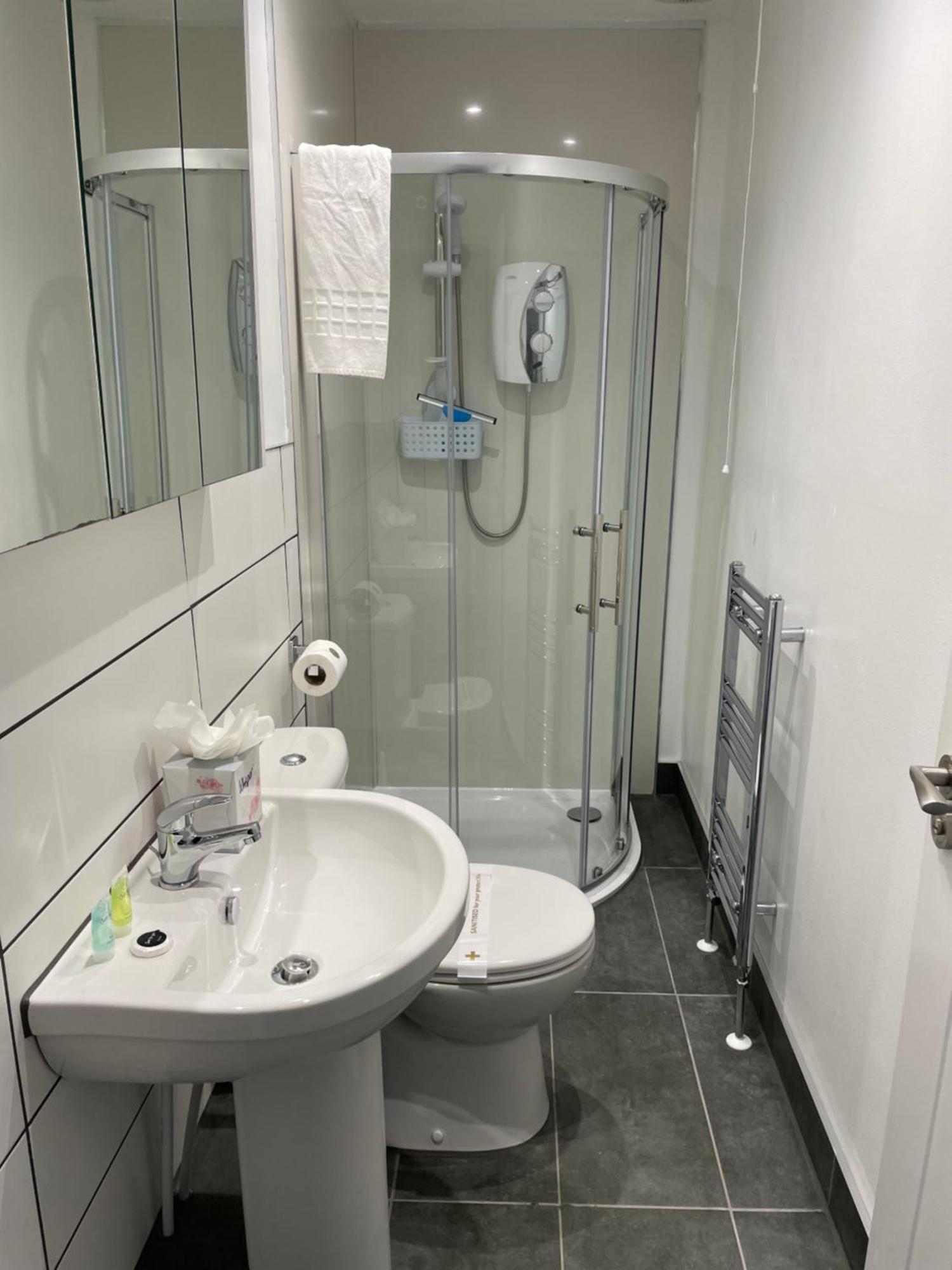 5 Minutes From Loch Lomond - Newly Renovated Ground Floor 1-Bed Flat Apartment Bonhill Exterior foto